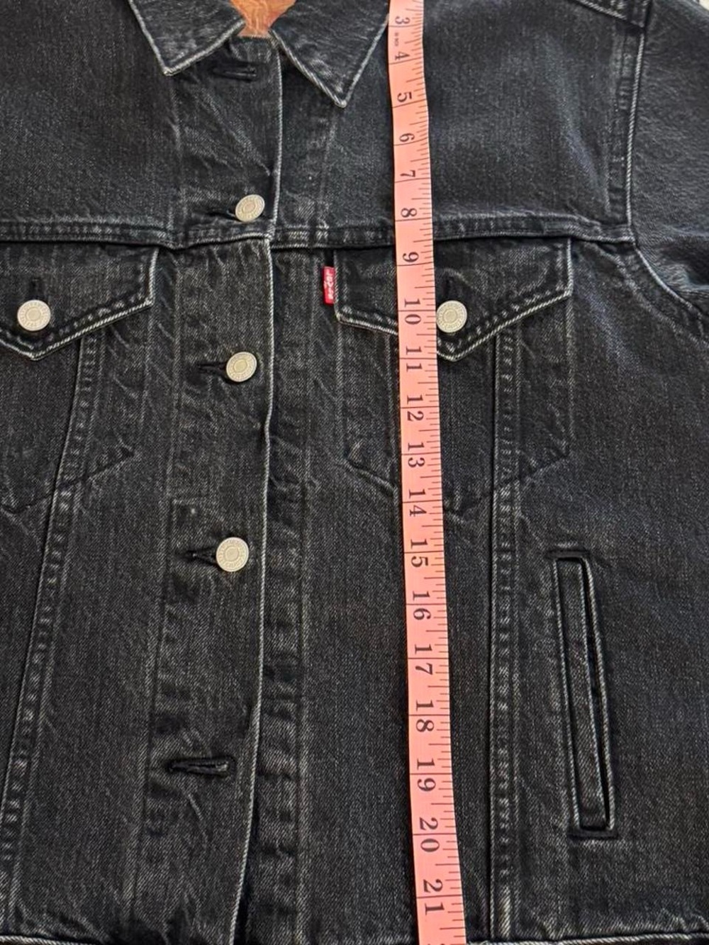 Levi's Black Denim Trucker Jacket with Zipper Sleeves - Picture 7 of 7